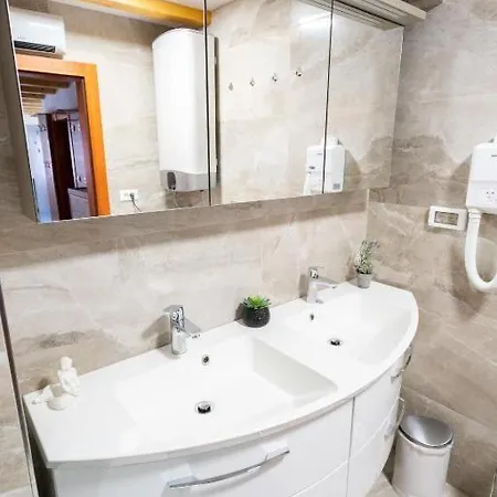 Apartment Fn Adriatic Rovinj Exterior photo